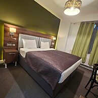 Chelsea House Hotel