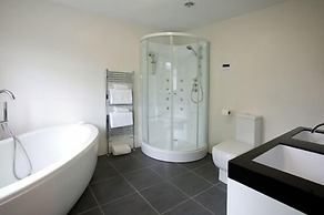 Tower House Hotel