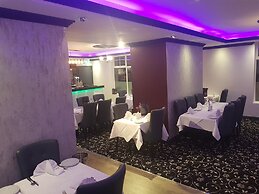 Ascot Grange Hotel & Apartments