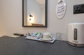 Ascot Grange Hotel & Apartments
