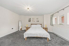 Ascot Grange Hotel & Apartments