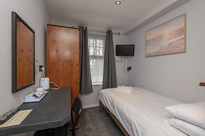 Ascot Grange Hotel & Apartments