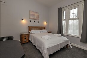 Ascot Grange Hotel & Apartments