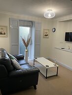 Carlton Court