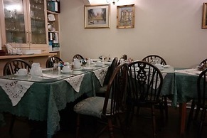 Acorn Guest House