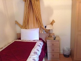 Acorn Guest House
