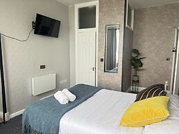 Marine Parade Hotel