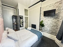 Marine Parade Hotel