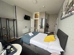 Marine Parade Hotel