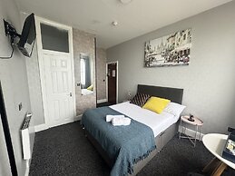 Marine Parade Hotel