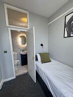 Marine Parade Hotel