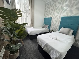 Marine Parade Hotel