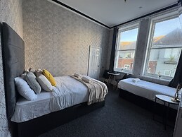 Marine Parade Hotel