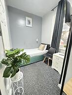 Marine Parade Hotel