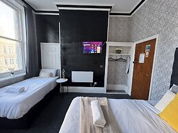 Marine Parade Hotel