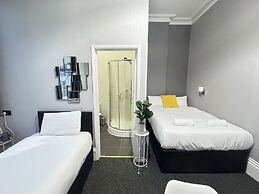 Marine Parade Hotel
