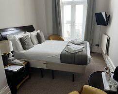 The Cumberland Hotel