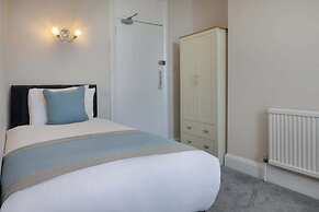 The Cumberland Hotel