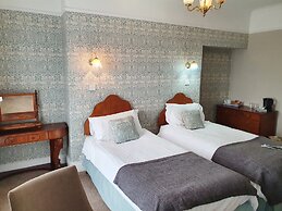 Holmwood House Hotel
