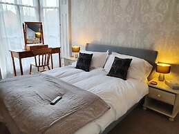 Holmwood House Hotel