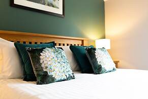 Rufford Arms Hotel