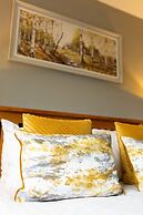 Rufford Arms Hotel