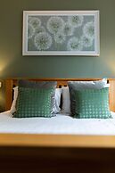 Rufford Arms Hotel