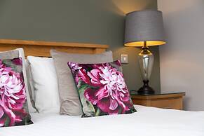 Rufford Arms Hotel