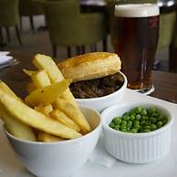 Rufford Arms Hotel