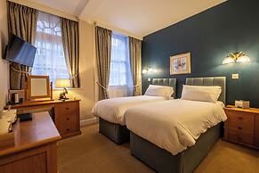 Corinium Hotel & Restaurant