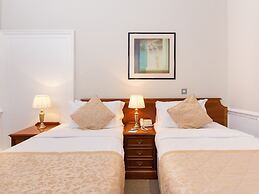 Staunton Hotel