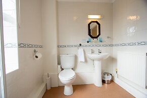 Shurland Hotel