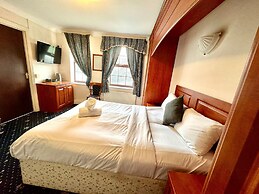 Shurland Hotel