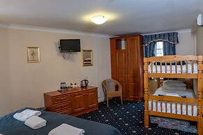Shurland Hotel