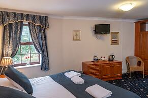 Shurland Hotel
