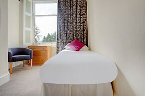 OYO Kirkconnel Hall Hotel