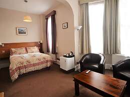 Gateway Hotel