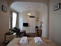 Gateway Hotel