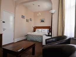 Gateway Hotel
