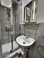 Gateway Hotel
