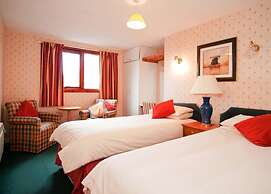Castletown Hotel