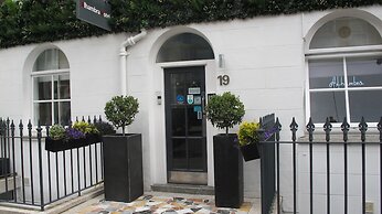 Alhambra Hotel