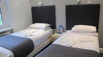 Alhambra Hotel