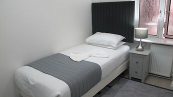 Alhambra Hotel