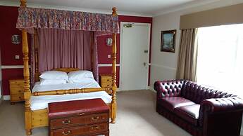 Bell House Hotel & Restaurant