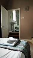 Bell House Hotel & Restaurant