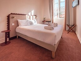 Hôtel Louvia
