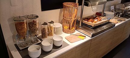 Brit Hotel Caen Herouville