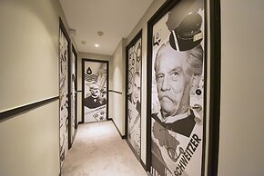 Madrigal hotel