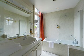 LOGIS HÔTEL LES MARÉCHAUX